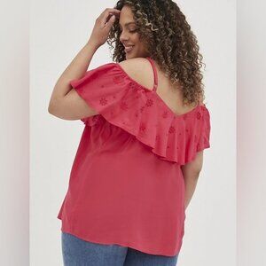 Torrid Challis Embroidered Cold Shoulder Top in Magenta - Size 5X